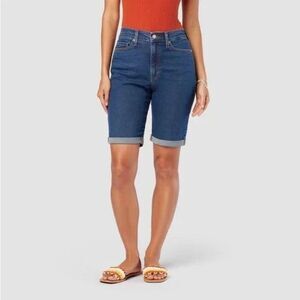 LEVIS DENIZEN Mid-Rise 9" Denim Blue Jean Bermuda Shorts - Women Size 27W / 4